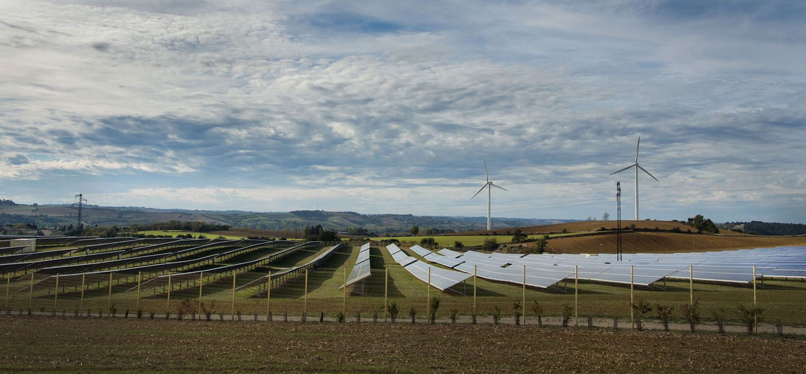 Éoliennes et centrale solaire à Avignonet - Haute Garonne
